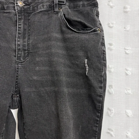 Like New XXL Crop Flare Jeans High Waist Rip Distressed Wide Leg Stretch Raw Hem - Picture 7 of 10